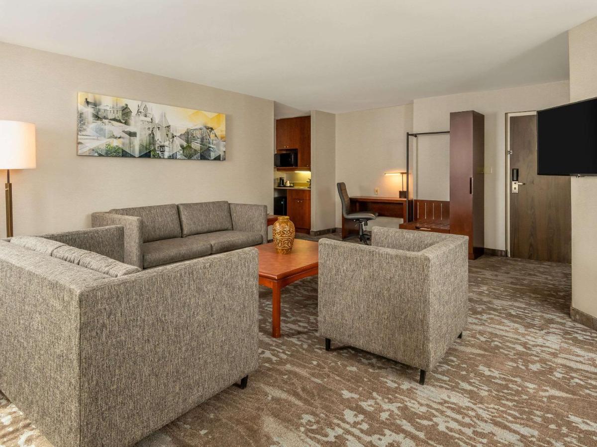 Comfort Inn West Ottawa Buitenkant foto