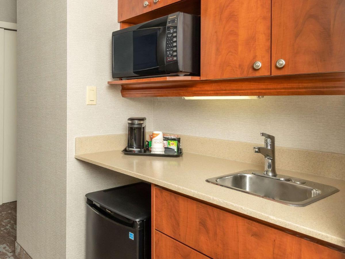 Comfort Inn West Ottawa Buitenkant foto