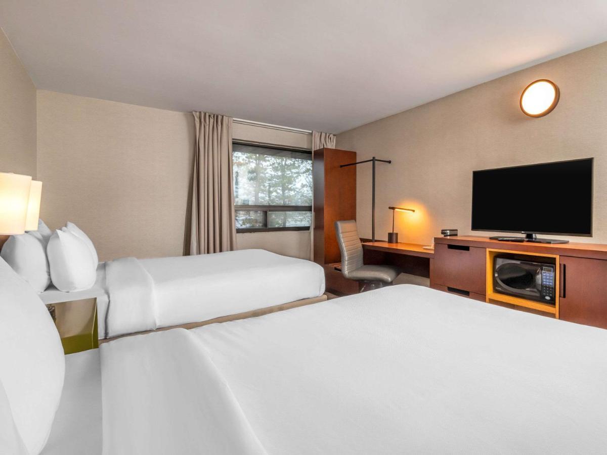 Comfort Inn West Ottawa Buitenkant foto