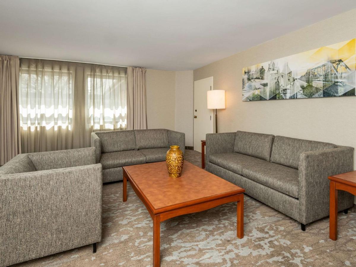 Comfort Inn West Ottawa Buitenkant foto