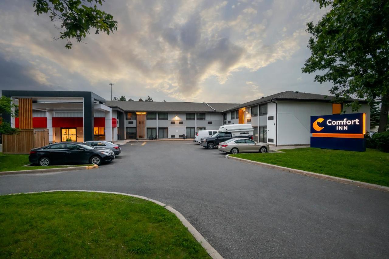 Comfort Inn West Ottawa Buitenkant foto