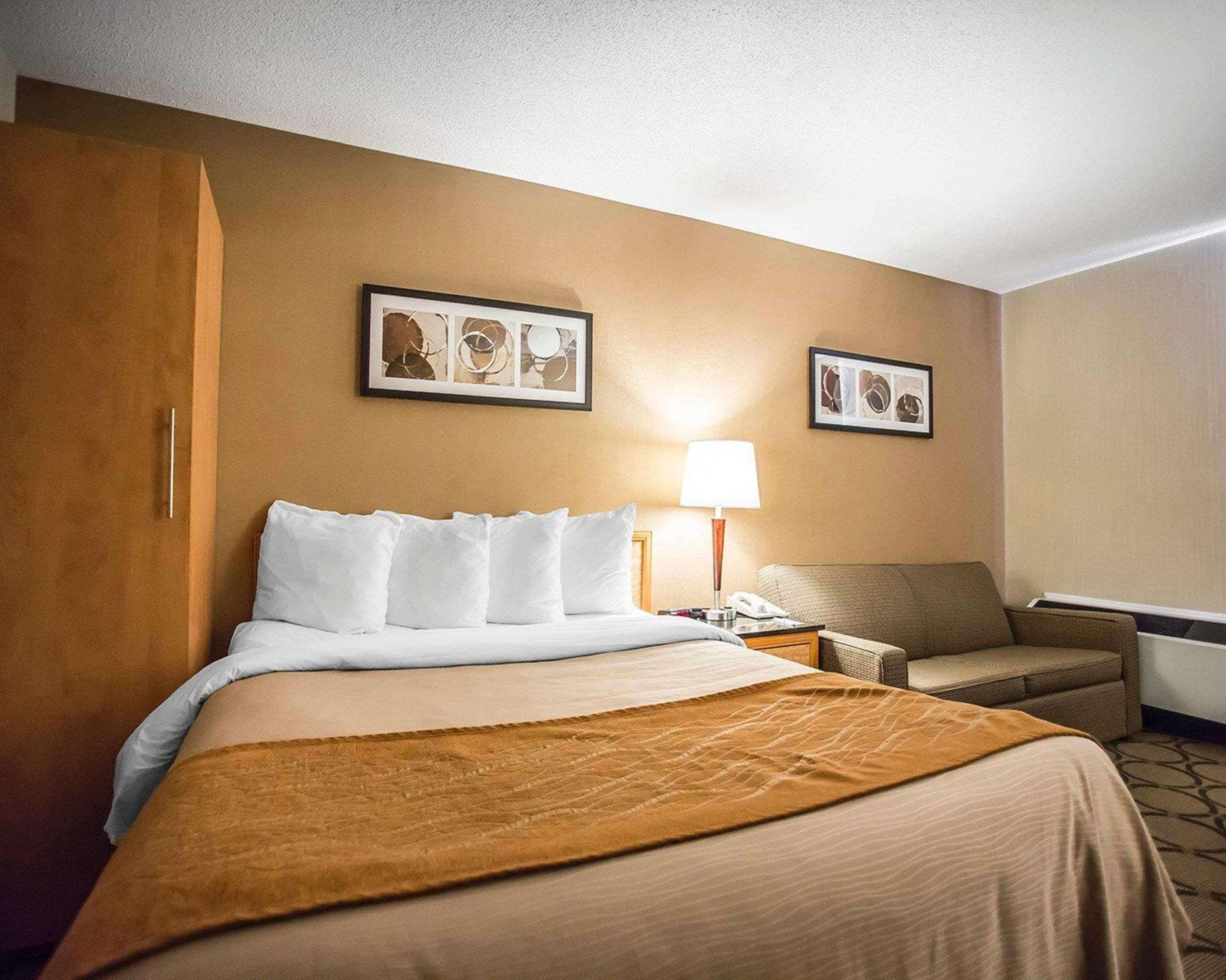 Comfort Inn West Ottawa Buitenkant foto