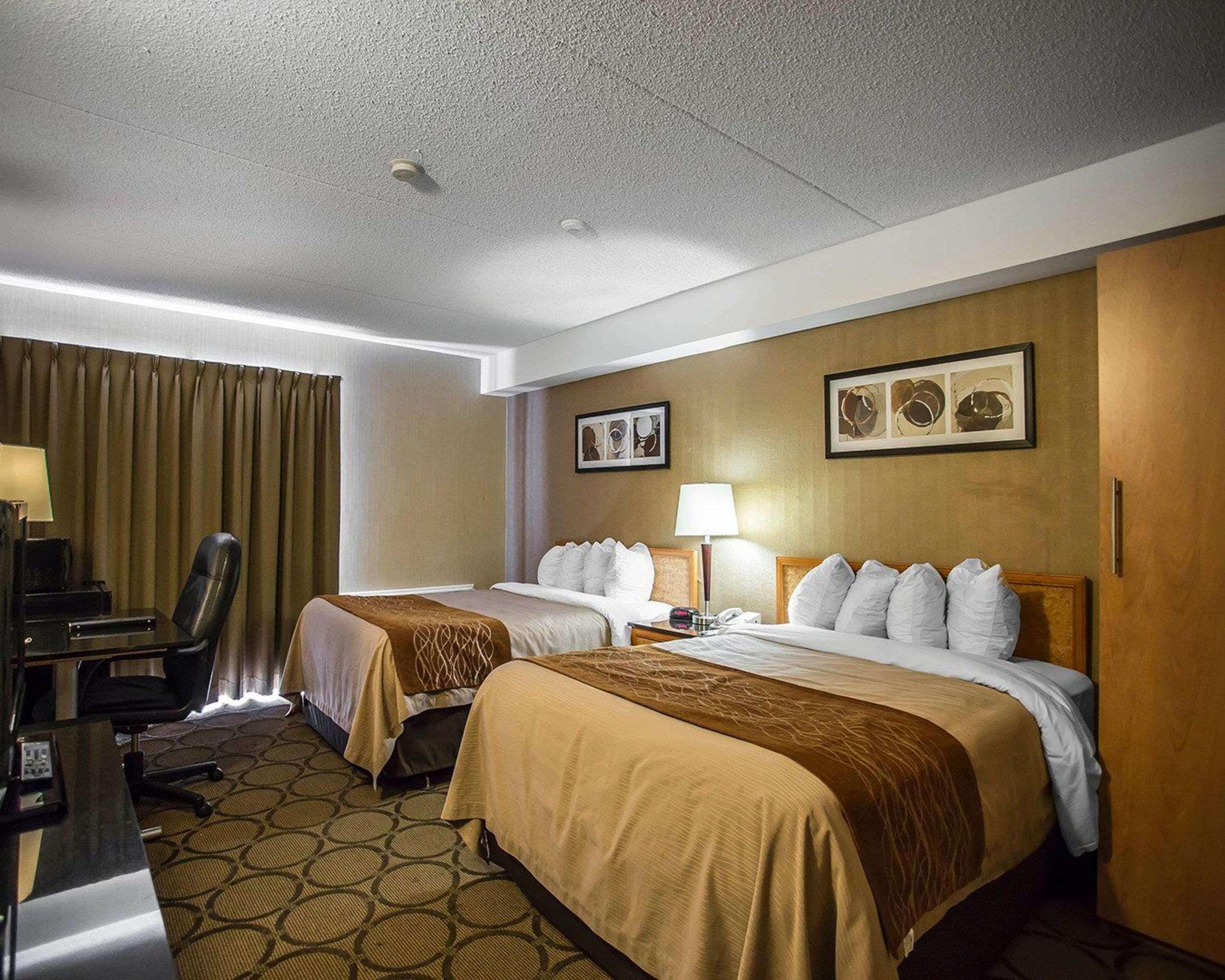 Comfort Inn West Ottawa Buitenkant foto