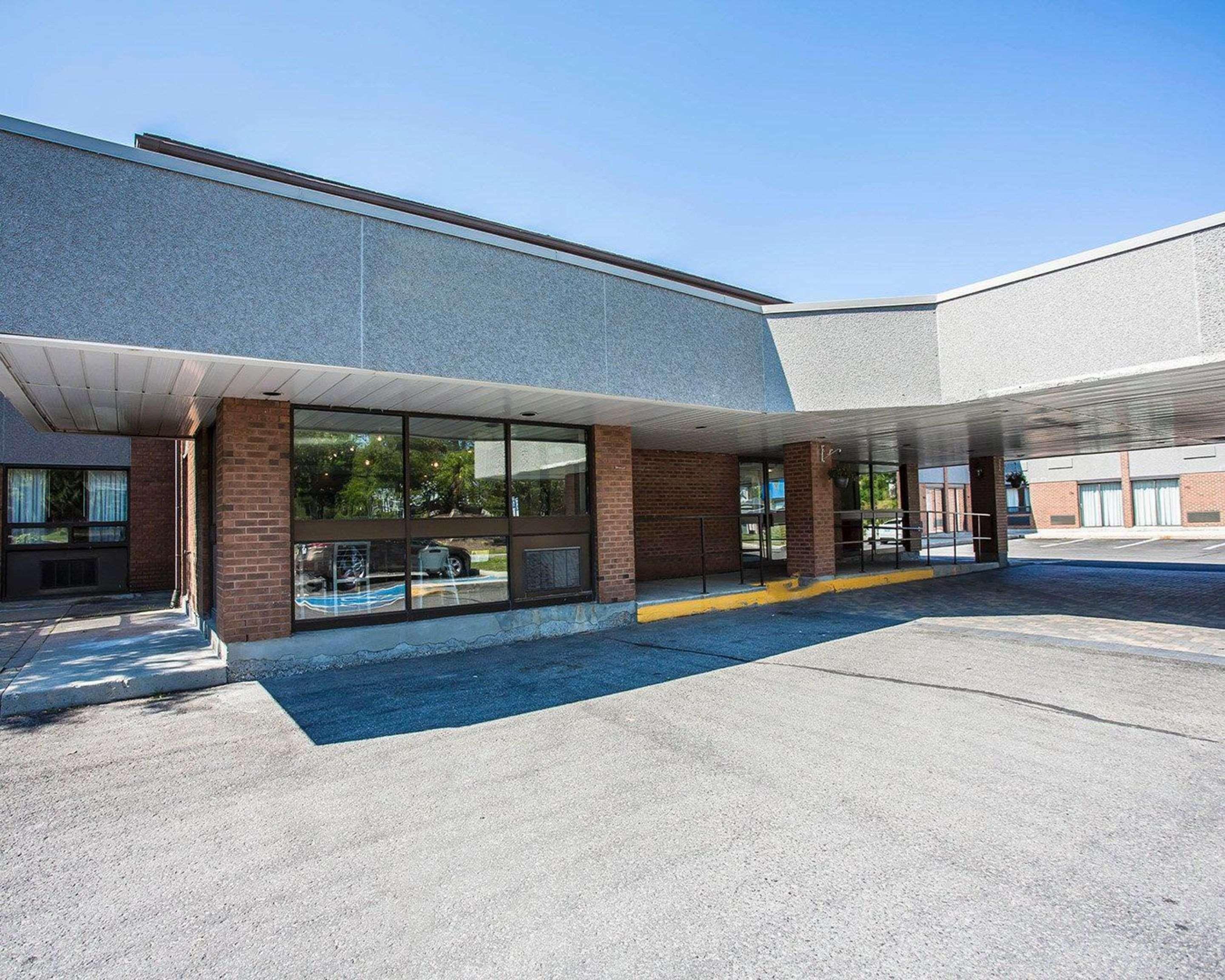Comfort Inn West Ottawa Buitenkant foto