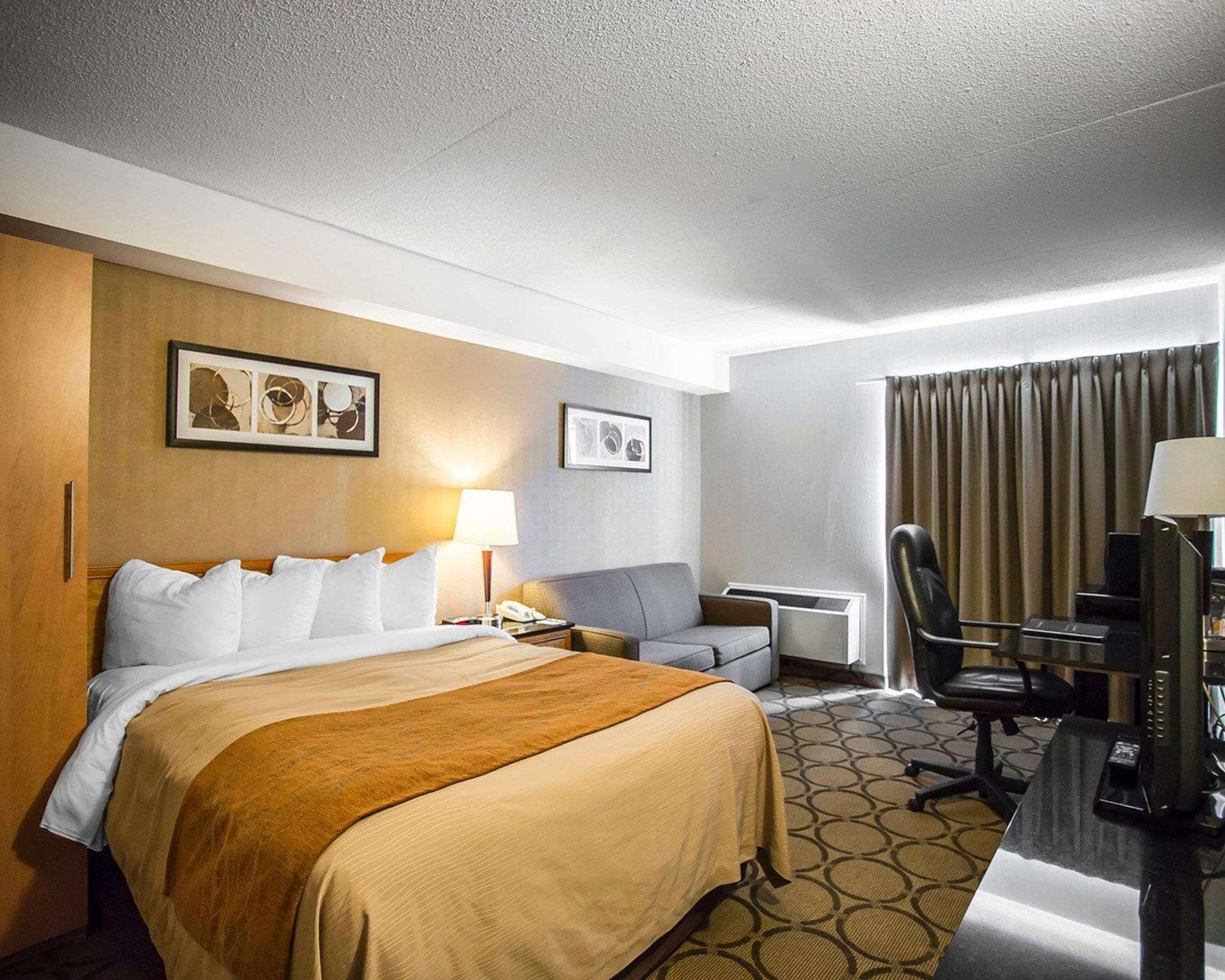 Comfort Inn West Ottawa Buitenkant foto